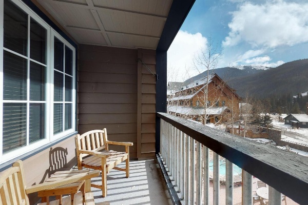 The Dakota Outpost image 1