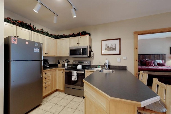 The Dakota Outpost image 10