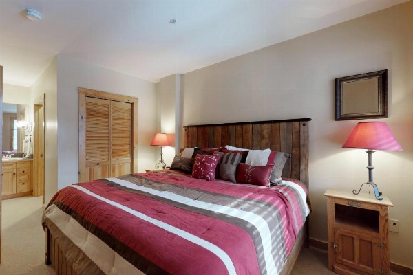 The Dakota Outpost image 12