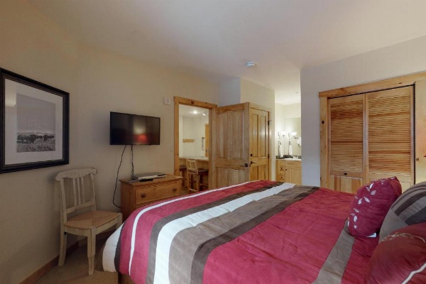 The Dakota Outpost image 14