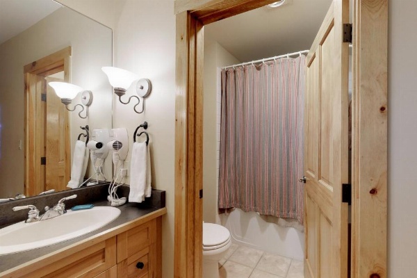 The Dakota Outpost image 15